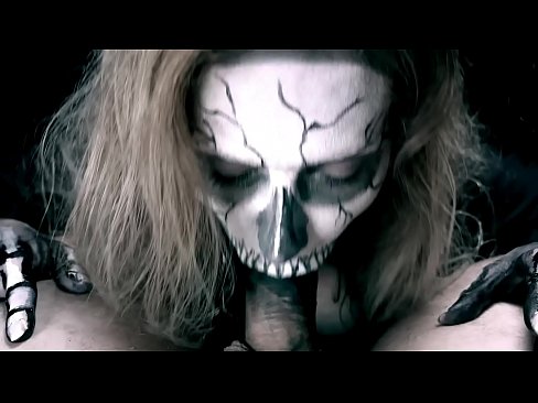 ❤️ Dämonenmädchen lutscht Schwanz mit ihrem schwarzen Mund und schluckt Sperma. ☑ Porno fb bei porn de.killvs.top ﹏